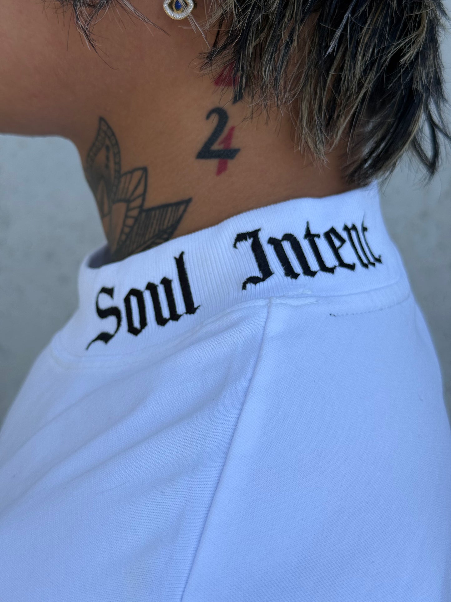 KIKO MOCK NECK OVERSIZED TEE