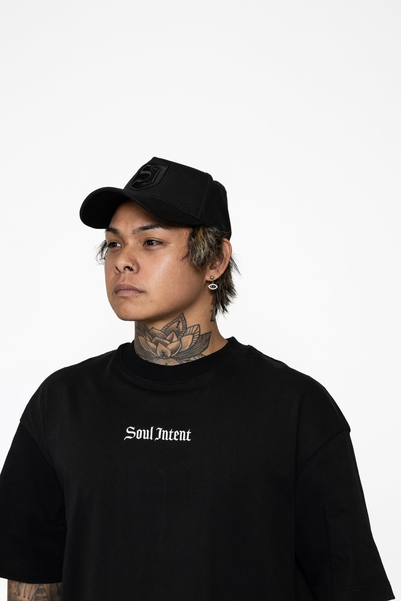 S.I SHIELD BLACK ON BLACK CAP